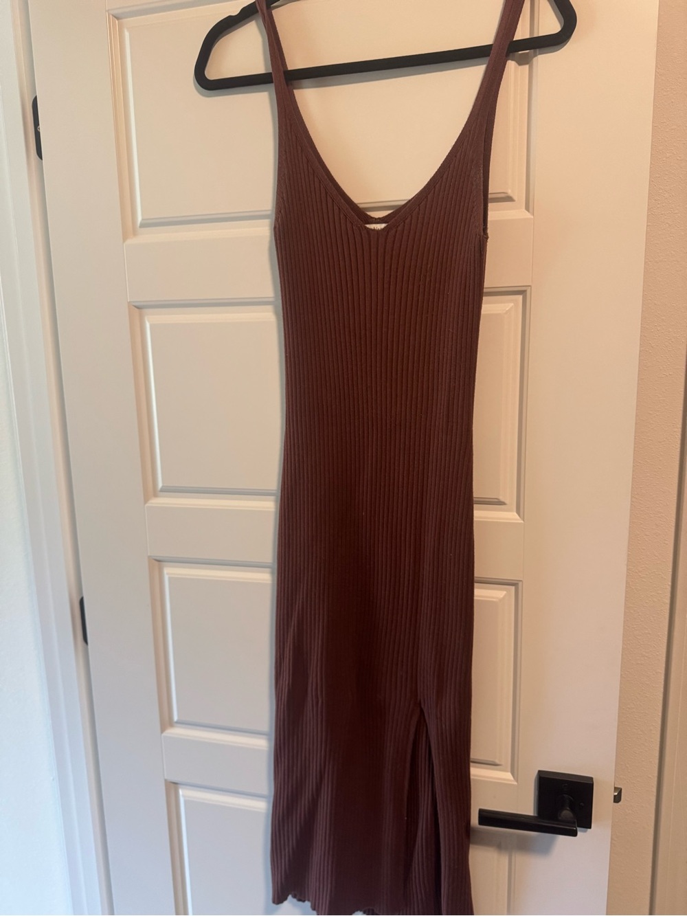 Abercrombie & Fitch Ribbed V-Neck Slip Dress in Brown